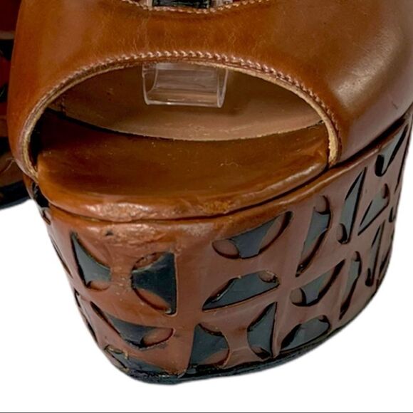 ALAIA Paris Leather Wedge Sandals - Picture 6 of 16